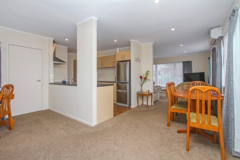 Photo of property in 58 Bay Street, Red Beach, 0932