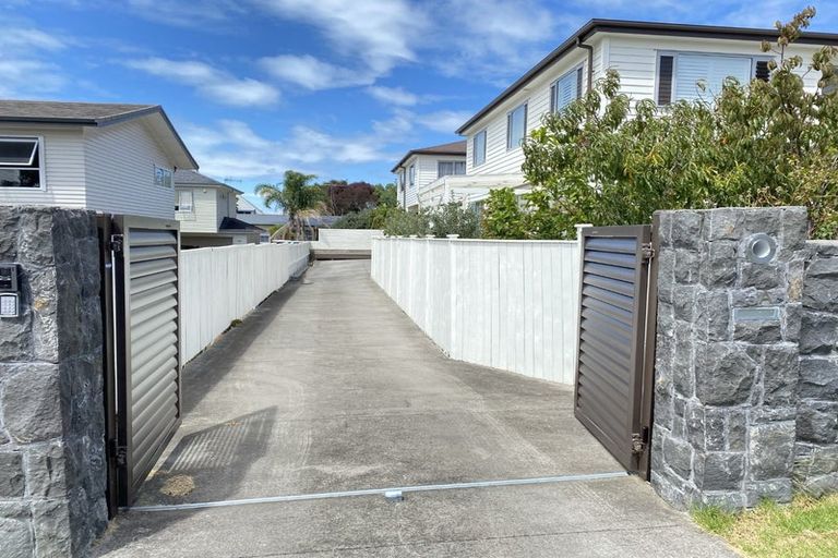Photo of property in 3a Livingstone Street, Milford, Auckland, 0620