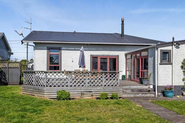 Photo of property in 3 Morrissey Street, Hawera, 4610
