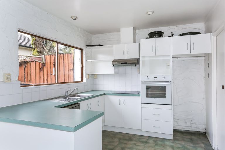 Photo of property in 2/8 Wood Street, Papakura, 2110