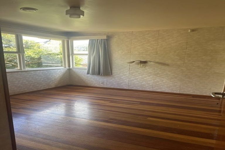 Photo of property in 98 Wharf Road, Te Atatu Peninsula, Auckland, 0610