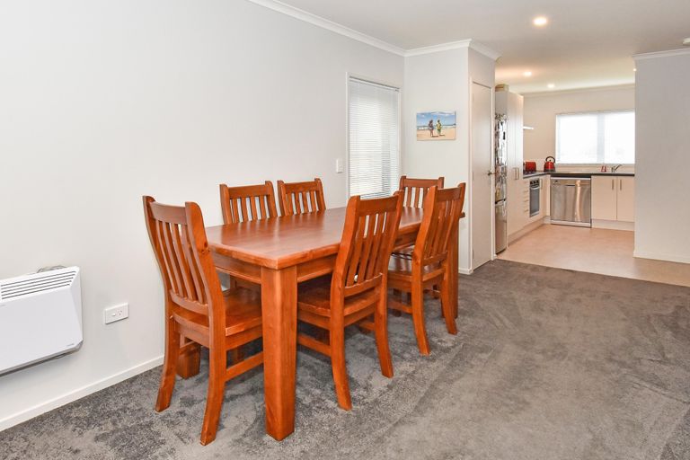 Photo of property in 10 Taiaapure Street, Weymouth, Auckland, 2103
