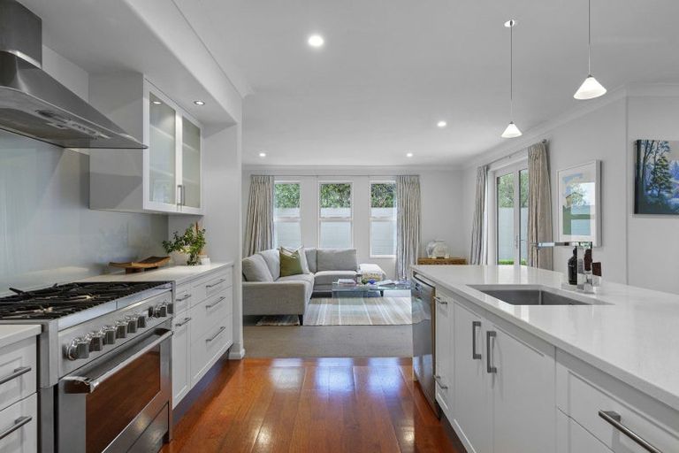 Photo of property in 9 Kereru Lane, Riccarton, Christchurch, 8011