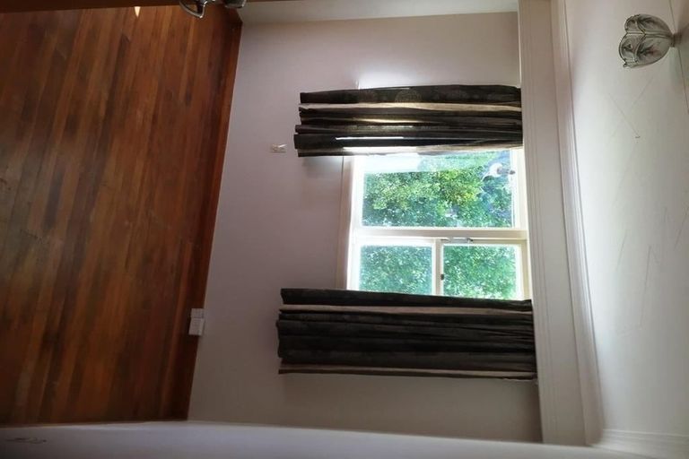 Photo of property in 130 Gladstone Road, Dalmore, Dunedin, 9010