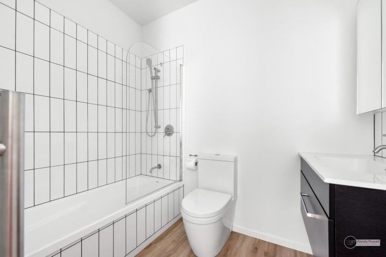 Photo of property in 53 Pipi Place, Levin, 5510