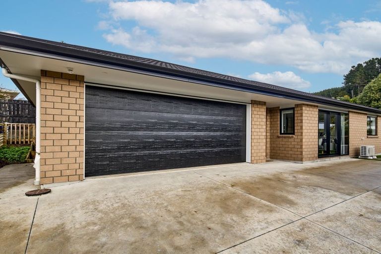 Photo of property in 37a Pembroke Street, Tawa, Wellington, 5028