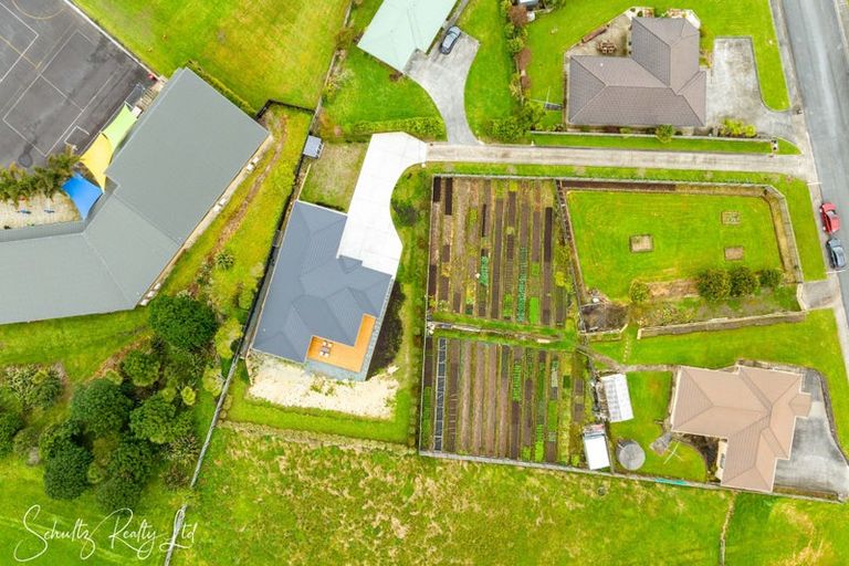 Photo of property in 6 Rata Lane, Maungaturoto, 0520