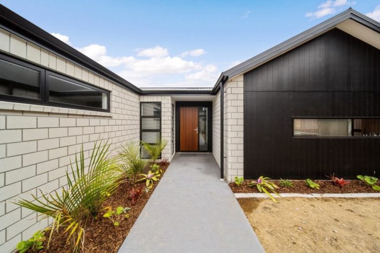 Photo of property in 23 Nadine Stanton Drive, Bell Block, New Plymouth, 4312