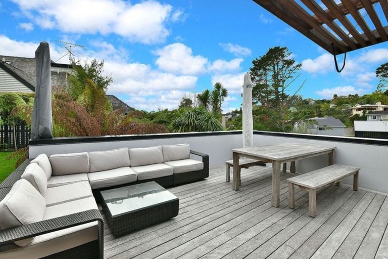Photo of property in 7 Tree Fern Trail, Campbells Bay, Auckland, 0630