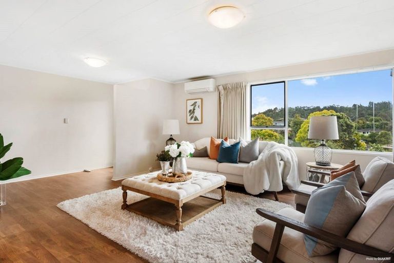 Photo of property in 18 Contessa Drive, Glenfield, Auckland, 0629