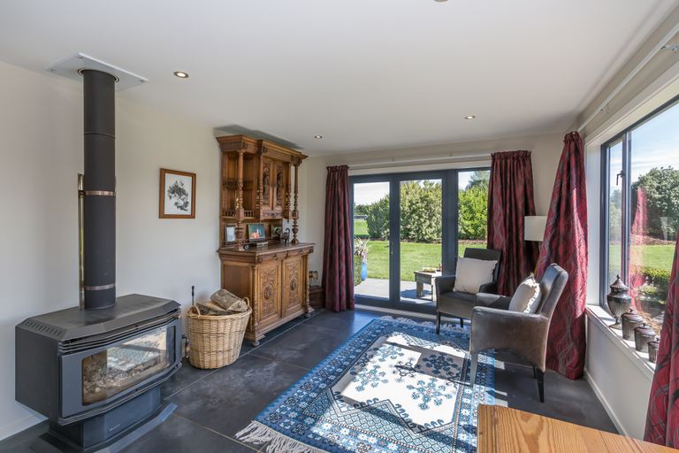 Photo of property in 158 Barkers Road, Loburn, Rangiora, 7472