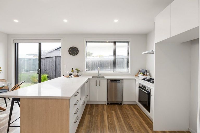 Photo of property in 2/9 Kingsley Street, Saint Andrews, Hamilton, 3200