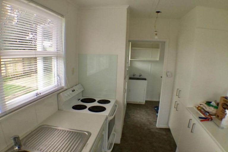 Photo of property in 42 Doment Crescent, Orewa, 0931