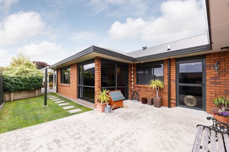 Photo of property in 37 Jefferson Crescent, Milson, Palmerston North, 4414