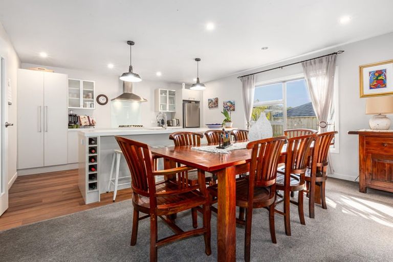 Photo of property in 130 Navigation Drive, Whitby, Porirua, 5024