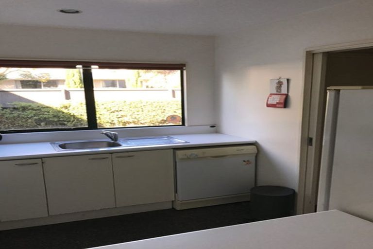 Photo of property in 4/17 Bristol Street, St Albans, Christchurch, 8014