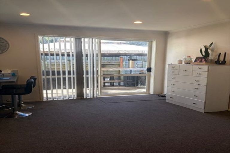 Photo of property in 19 Toomer Place, Beachlands, Auckland, 2018