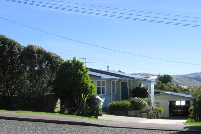 Photo of property in 94 Bracken Road, Paparangi, Wellington, 6037