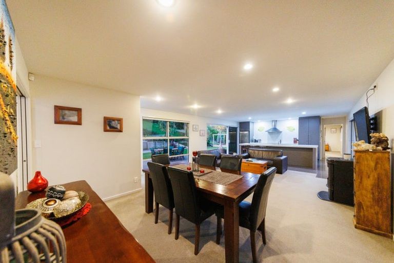 Photo of property in 100 Greer Court, Bunnythorpe, Palmerston North, 4481