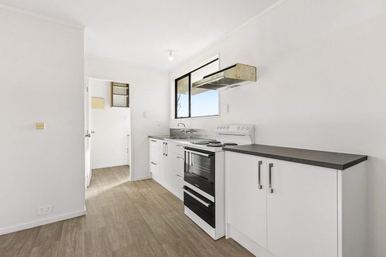Photo of property in 1/49 Redcrest Avenue, Red Hill, Papakura, 2110