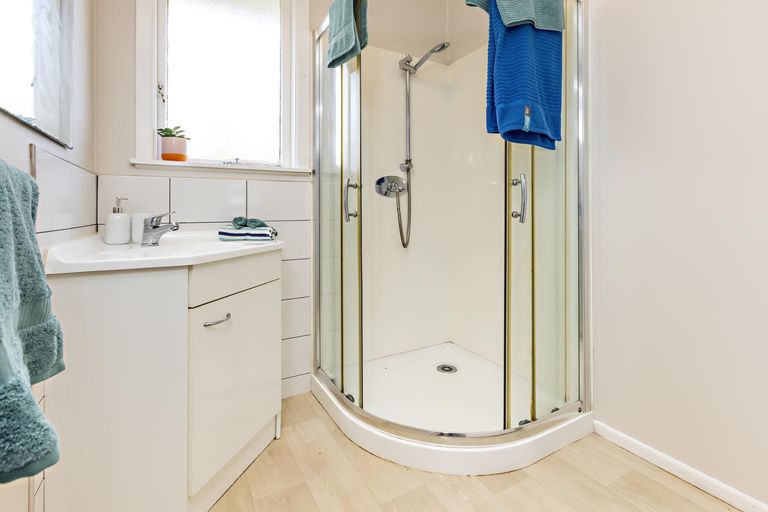 Photo of property in 13 Jenkins Place, Manurewa East, Auckland, 2102