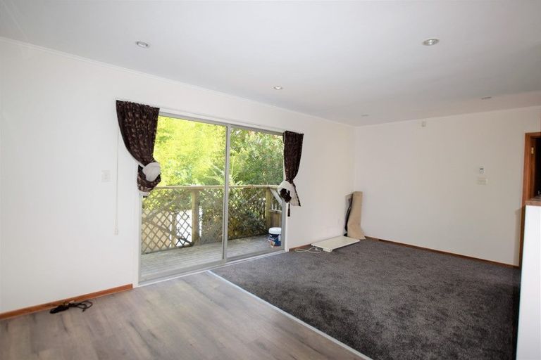 Photo of property in 20 Dellwood Avenue, Henderson, Auckland, 0612