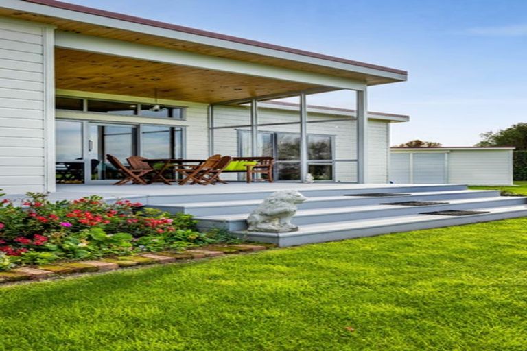 Photo of property in 141a Turuturu Road, Hawera, 4674