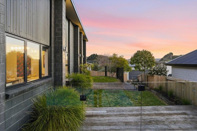 Photo of property in 10 Ellesmere Close, Pyes Pa, Tauranga, 3112