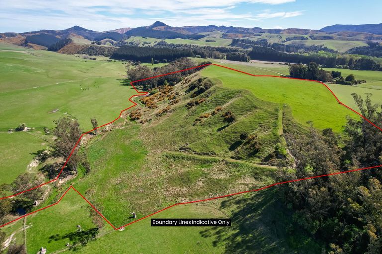 Photo of property in 65 Baghdad Road, Hampden, 9482