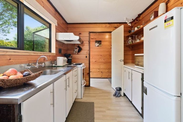 Photo of property in 1 Darroch Street, Fairy Springs, Rotorua, 3015