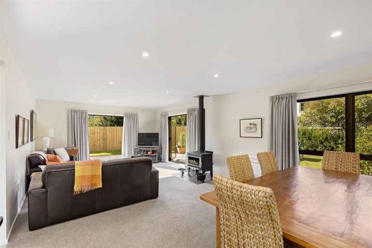 Photo of property in 77 Oregon Drive, Kelvin Heights, Queenstown, 9300