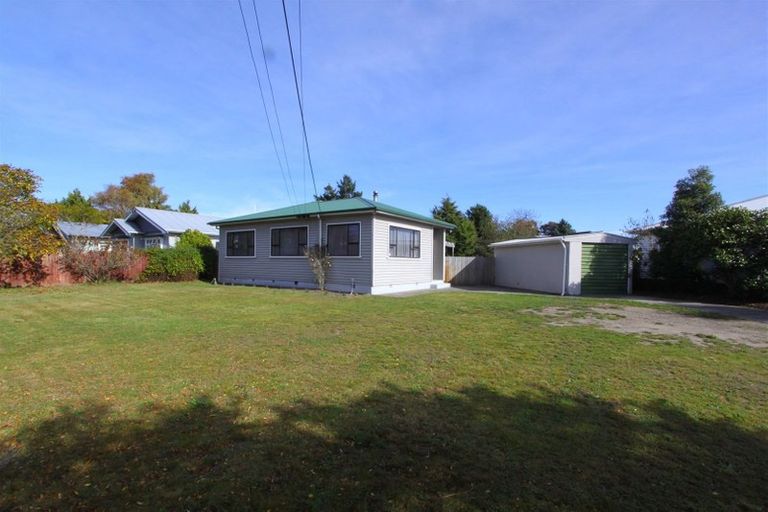 Photo of property in 35 Pannell Avenue, Wainoni, Christchurch, 8061