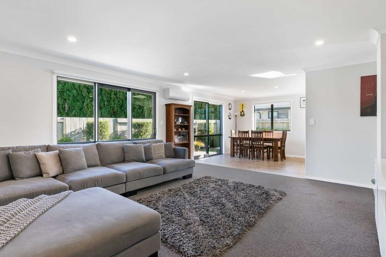 Photo of property in 8 Macloughlin Drive, Te Puke, 3119