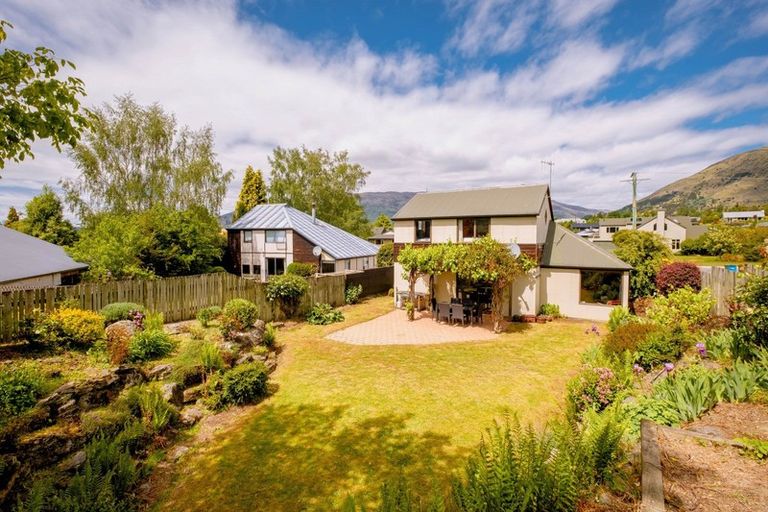Photo of property in 194a Stone Street, Wanaka, 9305