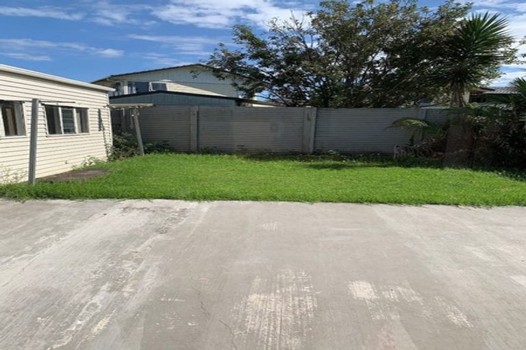 Photo of property in 19 Innismara Avenue, Wattle Downs, Auckland, 2103