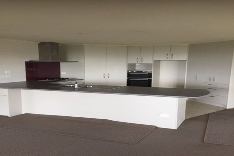 Photo of property in 24 Te Arai Point Road, Te Arai, Wellsford, 0975