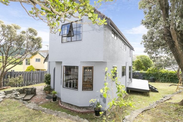 Photo of property in 6a Bayou Lane, Churton Park, Wellington, 6037