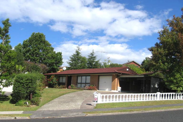 Photo of property in 21 Palliser Lane, Browns Bay, Auckland, 0630