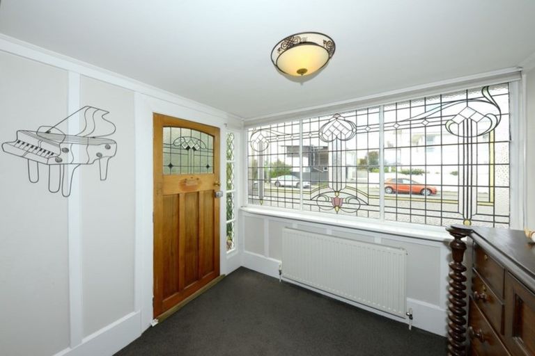 Photo of property in 124 Purchas Street, Edgeware, Christchurch, 8013