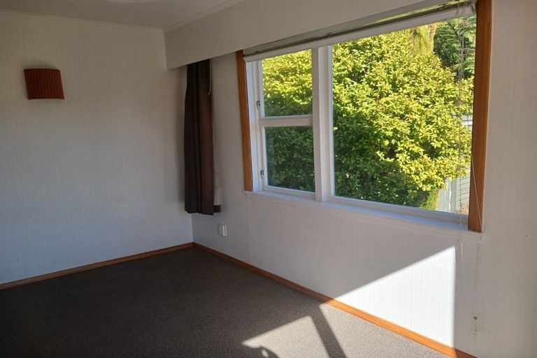 Photo of property in 10 Toenga Road, Pukerua Bay, 5026