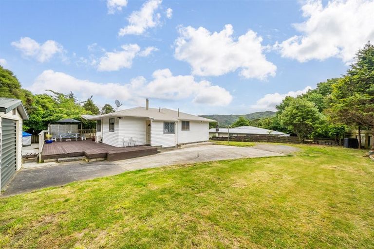Photo of property in 15 Gawler Grove, Wainuiomata, Lower Hutt, 5014