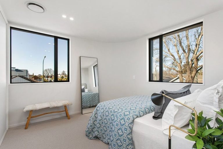 Photo of property in 37 Office Road, Merivale, Christchurch, 8014