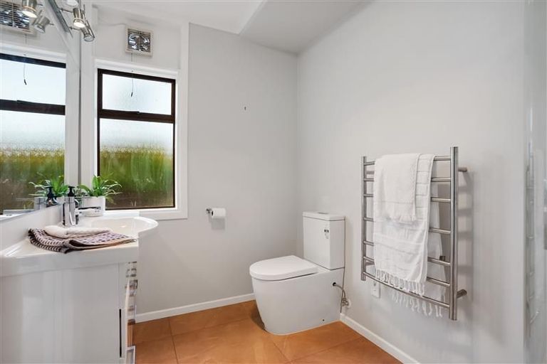 Photo of property in 4/32 Brixton Road, Mount Eden, Auckland, 1024