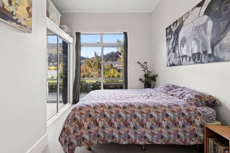 Photo of property in 20 Renwick Place, Nelson South, Nelson, 7010