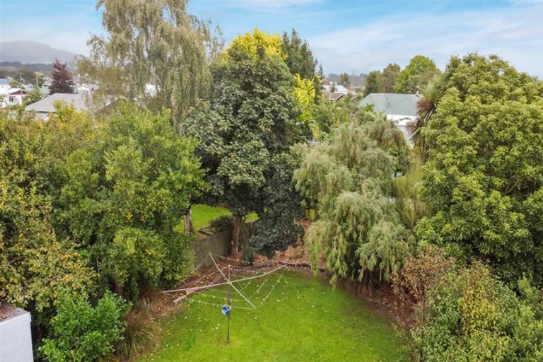 Photo of property in 3 Augustine Street, Waimate, 7924