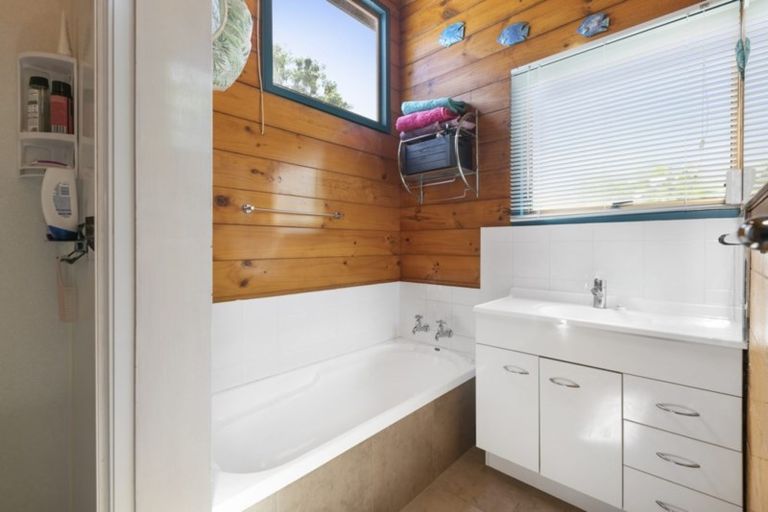 Photo of property in 12 Seymour Place, Bellevue, Tauranga, 3110