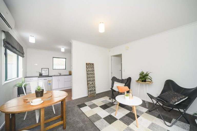 Photo of property in 12 Avon Terrace, Roslyn, Palmerston North, 4414