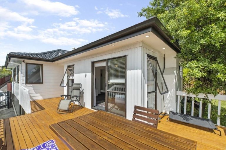 Photo of property in 29a Pisces Road, Glen Eden, Auckland, 0602