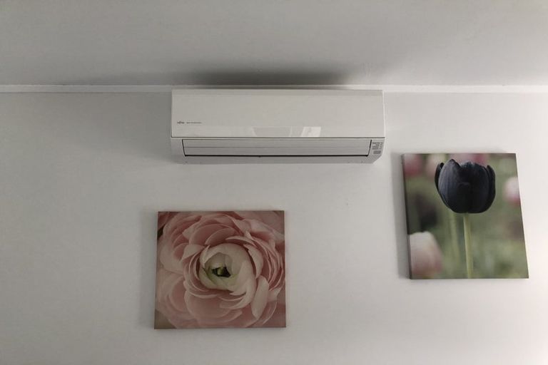 Photo of property in 4 Lyren Place, Half Moon Bay, Auckland, 2012