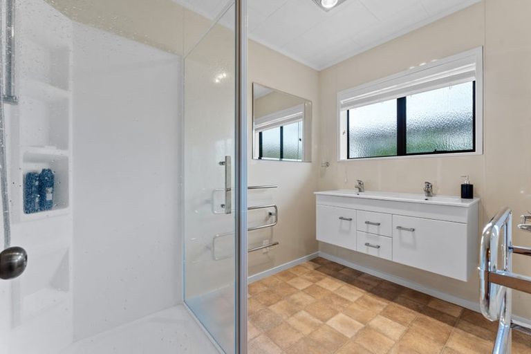 Photo of property in 3 Kotuku Place, Snells Beach, 0920